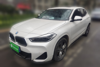 宝马X2 2022款 sDrive25i M运动套装