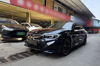 宝马i3 2024款 eDrive 40 L 曜夜套装