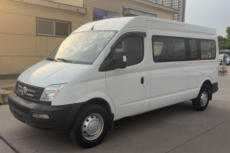 上汽大通MAXUS 新途V80 2018款 2.5T 6挡手动傲运通长轴中顶7/10座