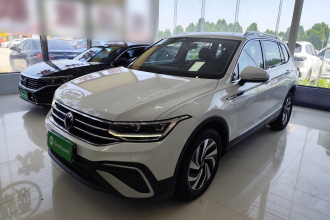 大众 途观L 2023款 300TSI 自动两驱智享版