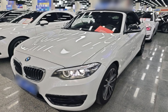 宝马2系(进口) 2018款 220i 敞篷轿跑车 运动设计套装