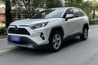 丰田 RAV4荣放 2021款 2.0L CVT两驱风尚版