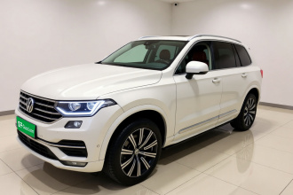 沃尔沃XC90 2021款 B6 智雅豪华版 7座