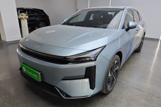 吉利银河 银河L6 2025款 EM-i 140km 星舰版