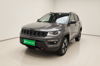 Jeep 指南者 2017款 200TS 自动高性能四驱版