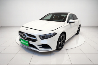 奔驰A级 2022款 A 200 L 运动轿车时尚型