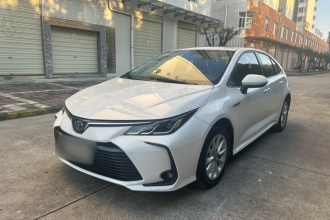 丰田 卡罗拉 2021款 双擎 1.8L E-CVT精英版