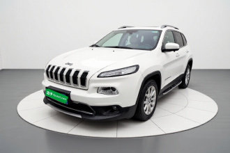 Jeep 自由光 2017款 2.0L 优越版