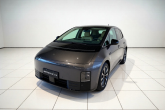 理想汽车 理想MEGA 2025款 Ultra 智能焕新版