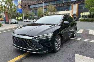 比亚迪 秦PLUS 2021款 DM-i 55KM 旗舰型