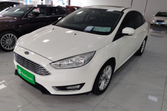 福特 福克斯 2015款 三厢 1.6L 自动风尚型