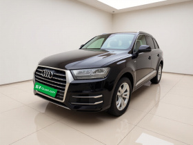 奥迪Q7 2019款 45 TFSI 舒适型