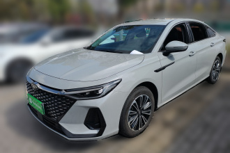 奇瑞 风云A8 2025款 70km 基本型