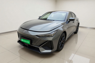 长安UNI-V 2022款 1.5T 尊贵型