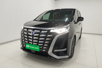 腾势D9 2024款 DM-i 980 四驱尊贵型
