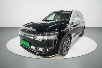 鸿蒙智行 问界M9 2025款 增程 Ultra版 52kWh 6座版 (192线激光雷达）