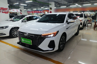 奇瑞 风云A8 2025款 70km 基本型