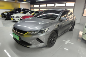 比亚迪 秦PLUS 2025款 EV 智驾版 510KM领先型