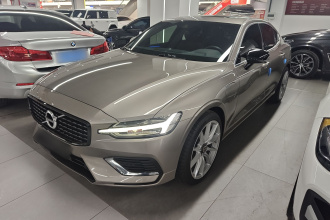 沃尔沃S60新能源 2020款 T8 E驱混动 四驱智逸豪华版