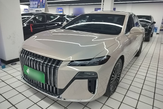 荣威M7 DMH 2025款 160km臻享版