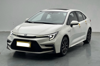 丰田 雷凌 2023款 智能电混双擎 1.8L 运动版