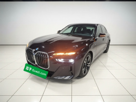 宝马i7 2023款 eDrive50L 领先M运动套装