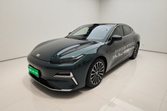 吉利银河 银河星耀8 2025款 130km EM-P 星舰版