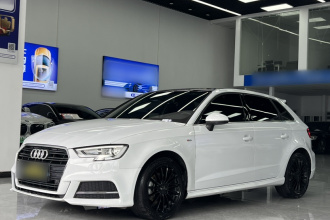 奥迪A3 2018款 30周年年型 Sportback 35 TFSI 时尚型