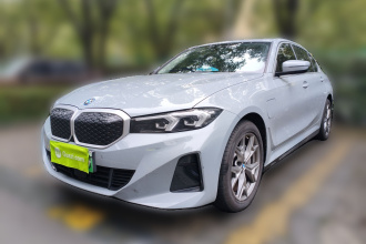 宝马i3 2025款 eDrive 35 L