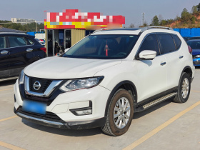 日产 奇骏 2017款 2.0L CVT舒适版 2WD