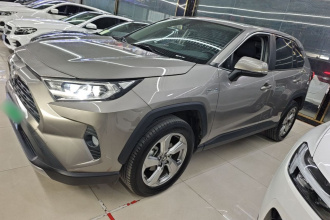 丰田 RAV4荣放 2022款 双擎 2.5L E-CVT两驱精英版