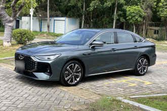 奇瑞 艾瑞泽8 PRO 2025款 1.6T DCT 豪华型+