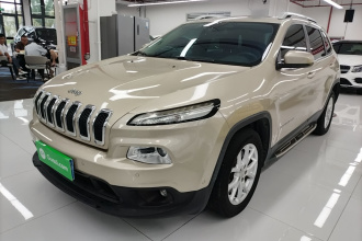 Jeep 自由光 2016款 2.0L 优越版