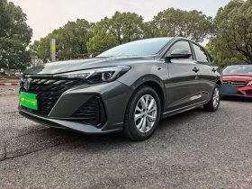 长安 逸动 2025款 PLUS 1.5L 手动豪华版