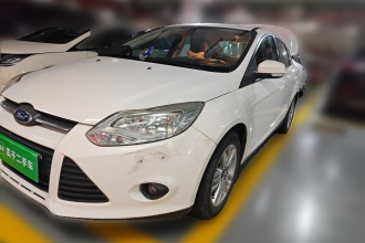福特 福克斯 2012款 三厢 1.6L 自动舒适型