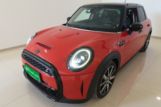 MINI 2023款 2.0T COOPER S 艺术家 五门版