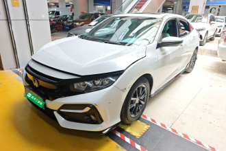 本田 思域 2021款 HATCHBACK 220TURBO CVT新锐控