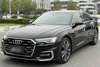 奥迪A6L 2025款 45 TFSI quattro 臻选动感型