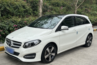 奔驰B级 2017款 B 200 时尚型