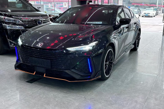 长安UNI-V 2022款 2.0T 领速版