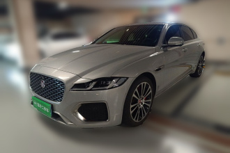 捷豹XFL 2024款 2.0T P250 两驱尊享豪华版