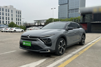 雪铁龙 凡尔赛C5 X 2021款 1.6T 领不凡