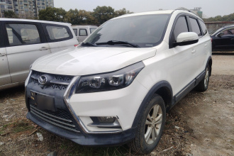 北汽幻速S3 2016款 S3L 1.5L 手动尊贵型