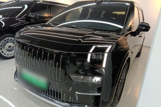 极氪009 2024款 七座过道版四驱 108kWh