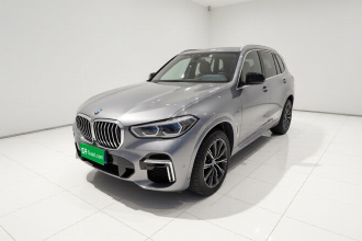 宝马X5 2022款 改款 xDrive 30Li 尊享型M运动套装