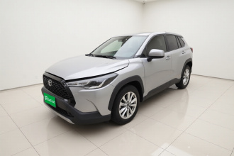 丰田 卡罗拉锐放 2023款 2.0L 先锋版