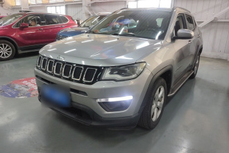 Jeep 指南者 2017款 200T 自动家享版