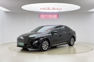 红旗E-QM5 2022款 431km 充电乐享版