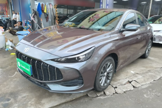 名爵 MG5 2025款 180DVVT 全球豪华版