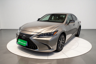 雷克萨斯ES 2025款 300h 臻享版